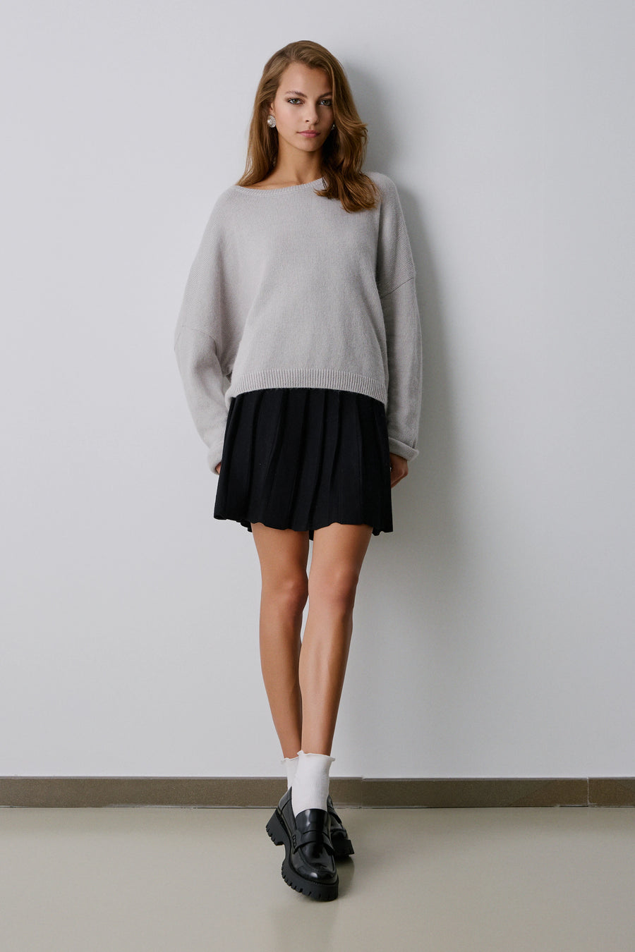 Asymmetric wollen blouse