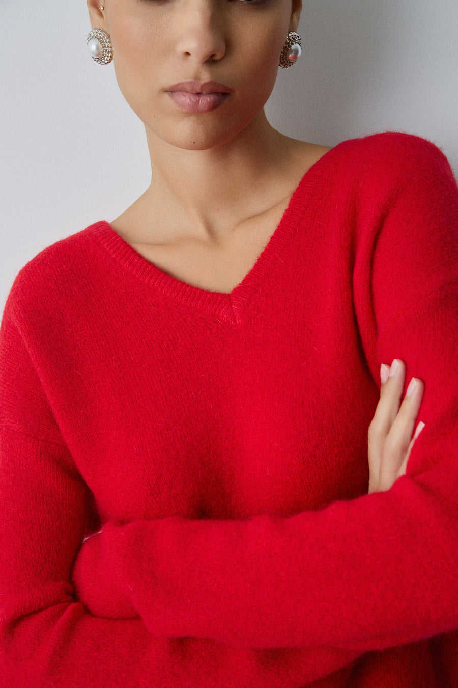 Knitted V-neck pullover